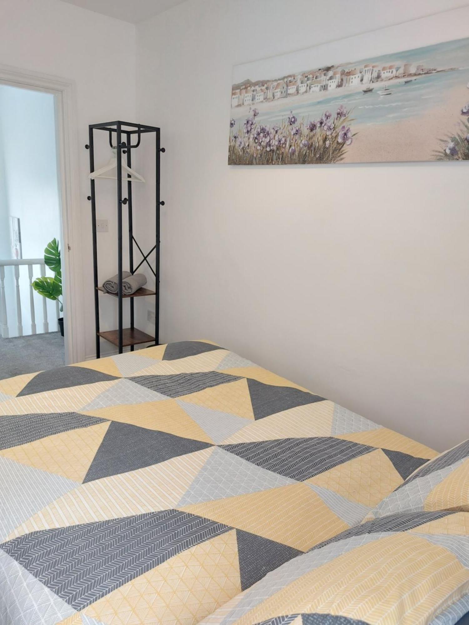A New Near Centre Titanic And Bus Stop Cozy At Amber Apartment Belfast